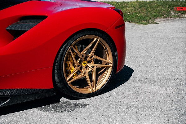 Фото дисков Anrky S1-X3 Сатиновое золото на Ferrari 488