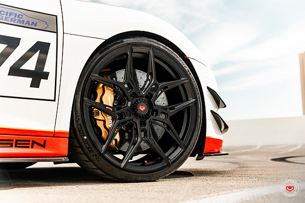 Фото дисков Vossen EVO-4R Черный сатин на Audi R8 (4S)