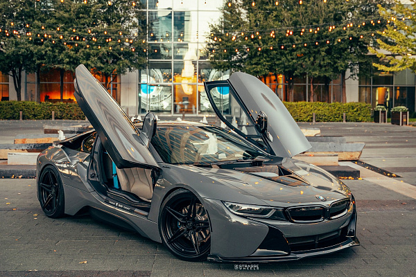BMW i8