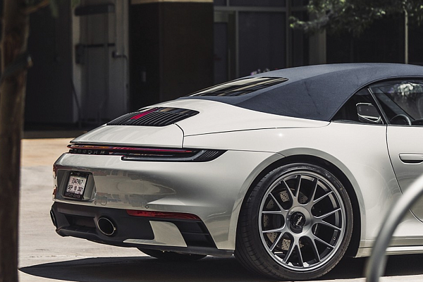 Фото дисков Rotiform TUF Серебро на Porsche 911 VIII