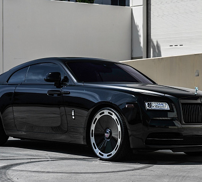 Фото дисков Giovanna Amur на Rolls-Royce Wraith