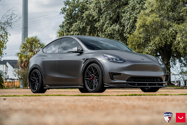 Фото дисков Vossen HF-7 Черный глянец на Tesla Model Y