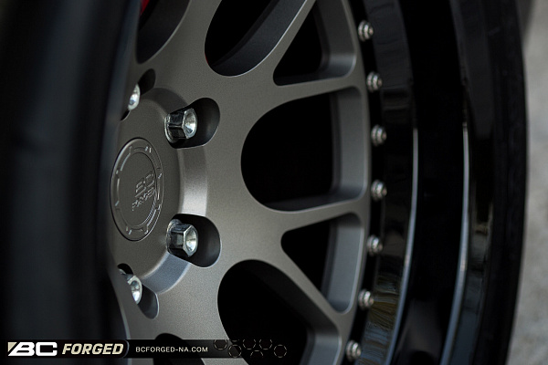 Фото дисков BC Forged LE72 // MLE72 Матовый графит на Porsche Cayman I