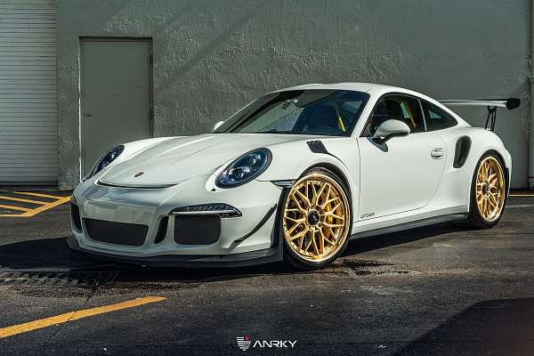 Фото дисков Anrky RS1 Сатиновое золото на Porsche 911 VII