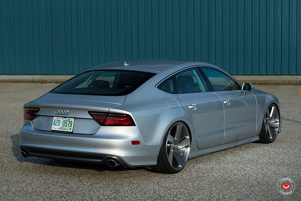 Фото дисков Vossen CG-210T Глянцевый лак на Audi A/RS 7 (4G)