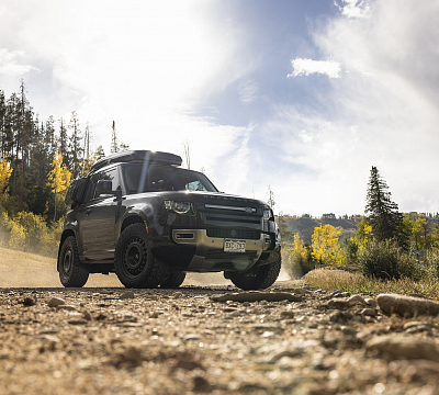 Фото дисков Rotiform STL на Land Rover Defender II