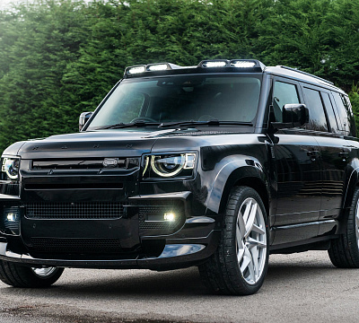 Фото дисков Kahn Type 52 RS на Land Rover Defender II