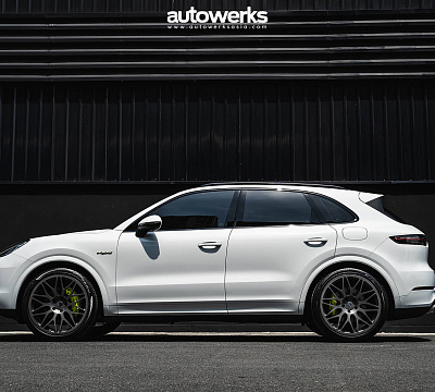 Фото дисков HRE 300M на Porsche Cayenne III