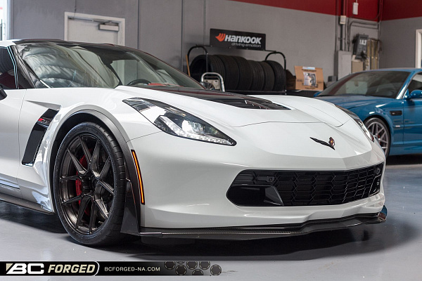Фото дисков BC Forged EH181 Глянцевый темный лак на Chevrolet Corvette C7