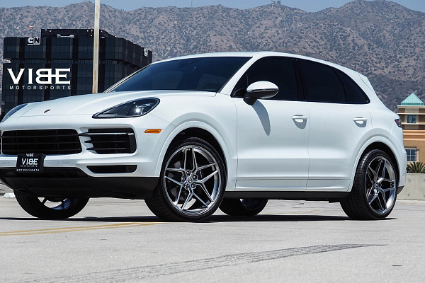 Фото дисков HRE FF11 Серебро на Porsche Cayenne II