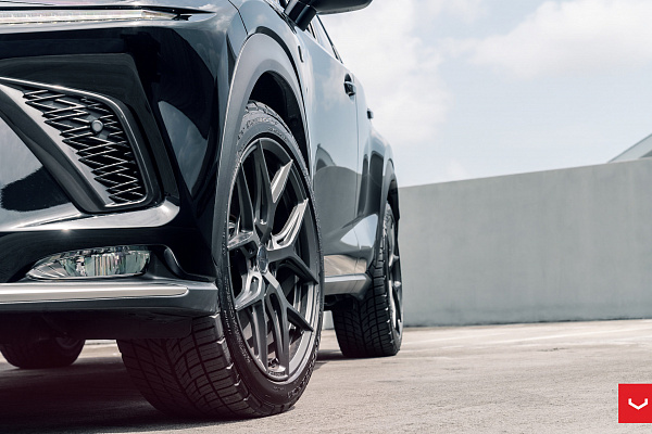 Фото дисков Vossen HF-5 Сатиновый графит на Lexus LX III