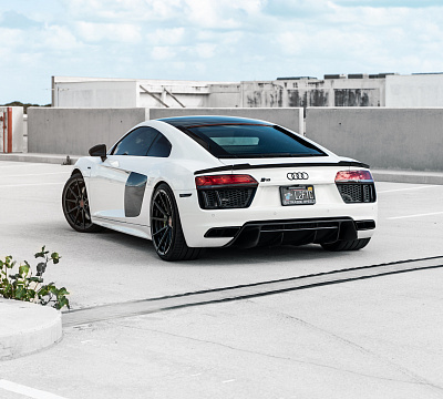 Фото дисков Strasse Wheels SV10 Deep Concave Duoblock на Audi R8 (4S)