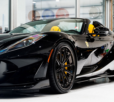 Фото дисков 1886 Wheels G010 на Ferrari 812
