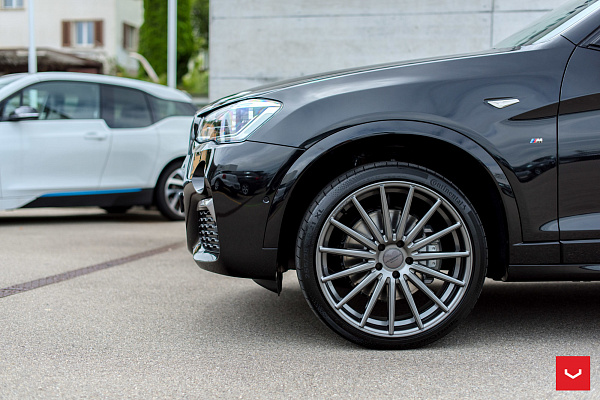 Фото дисков Vossen VFS-2 Глянцевый графит на BMW X4 (F26)