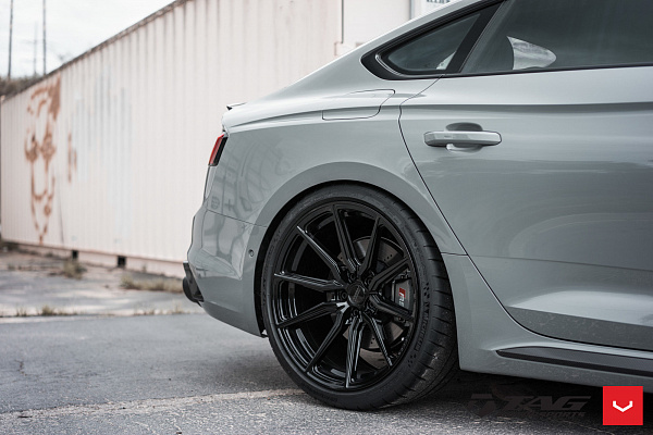 Фото дисков Vossen HF-3 Черный глянец на Audi A/S/RS 5 (F5)