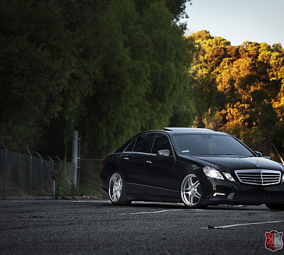 Фото дисков MRR RW2 на Mercedes-Benz E-Class (W212, S212, C207)