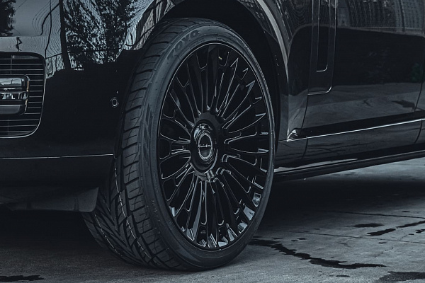 Фото дисков Brixton Forged LX01 Черный глянец на Range Rover V