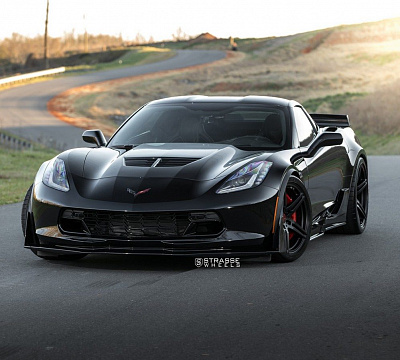 Фото дисков Strasse Wheels SP5R Deep Concave Monoblock на Chevrolet Corvette C7