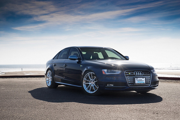 Фото дисков HRE P104 Глянцевый тонированный лак на Audi A/S/RS 4 (B8)