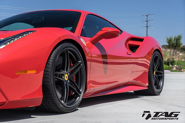 Фото дисков HRE P107 Черный сатин на Ferrari 488