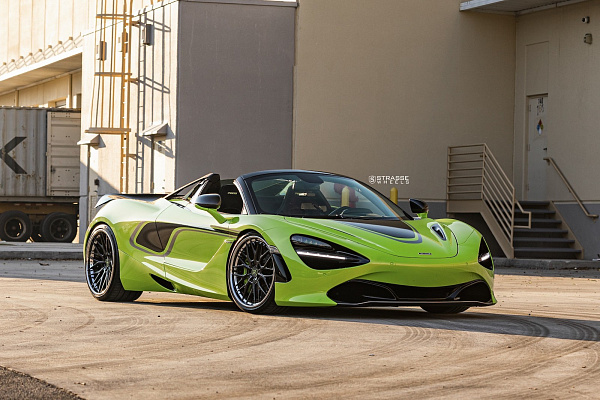 Фото дисков Strasse Wheels SV10M Deep Concave FS Черный глянец на McLaren 720S
