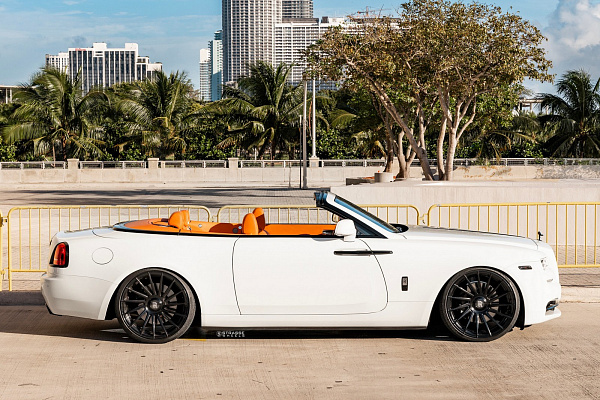 Фото дисков Strasse Wheels SV15T Deep Concave Duoblock RR Черный глянец на Rolls-Royce Ghost I
