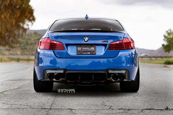 Фото дисков Strasse Wheels SM5R Deep Concave Monoblock Другой цвет на BMW 5/M5 (F10)