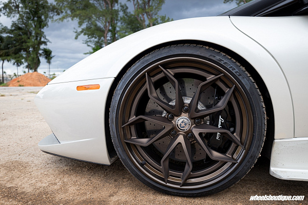 Фото дисков HRE S201H Сатиновая бронза на Lamborghini Murcielago