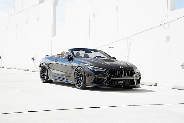 Фото дисков Strasse Wheels SV10M Track Другой цвет на BMW 8/M8