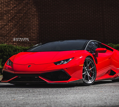 Фото дисков Strasse Wheels SM5R Deep Concave FS на Lamborghini Huracan