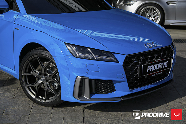 Фото дисков Vossen HF-5 Сатиновый графит на Audi TT (8S)