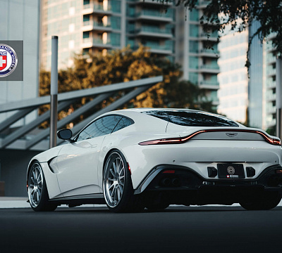 Фото дисков HRE 303 на Aston Martin Vantage 4