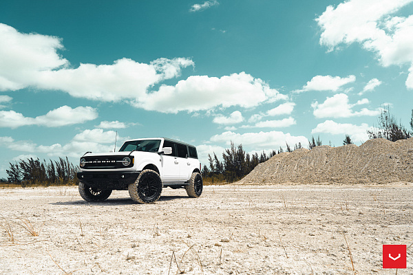 Фото дисков Vossen HF6-5 Черный сатин на Ford Bronco