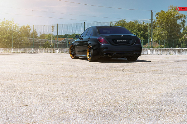 Mercedes-Benz S63 AMG