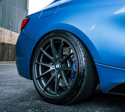 Фото дисков Bola B9 на BMW 2/M2 (F22/F87)