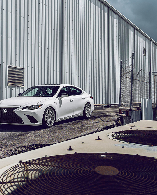Фото дисков HF-4T Полированный лак на Lexus ES VII