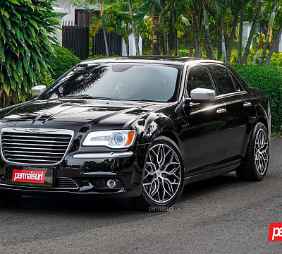 Фото дисков Vossen HF-2 на Chrysler 300 II