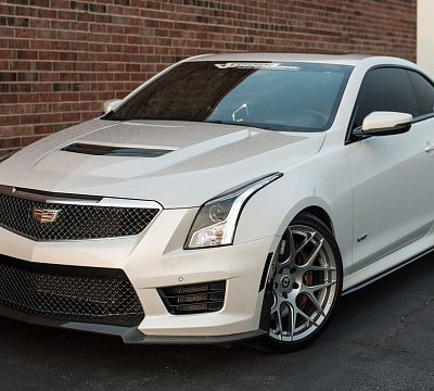 Фото дисков HRE FF01 на Cadillac ATS