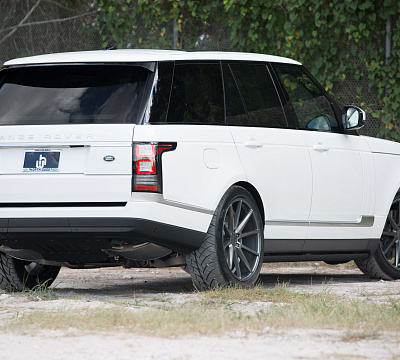 Фото дисков Vossen VFS-1 на Land Rover Range Rover IV
