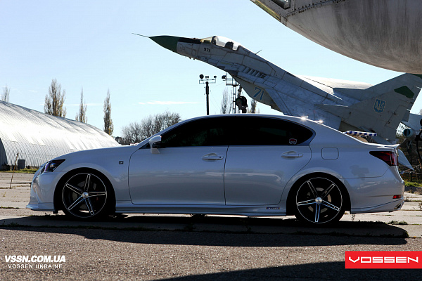 Фото дисков Vossen CV5 Алмазная проточка на Lexus GS IV