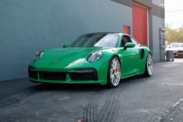 Фото дисков HRE S101SC Глянцевый лак на Porsche 911 VIII