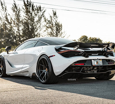 Фото дисков Strasse Wheels SM5R Deep Concave FS на McLaren 720S