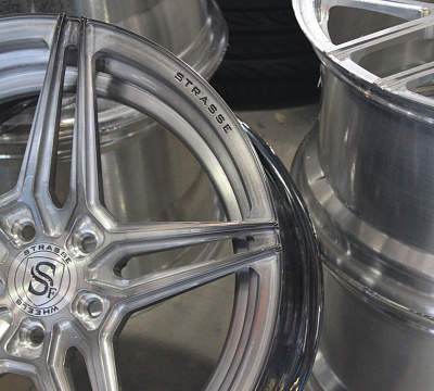 Strasse Wheels SV2 Deep Concave Duoblock