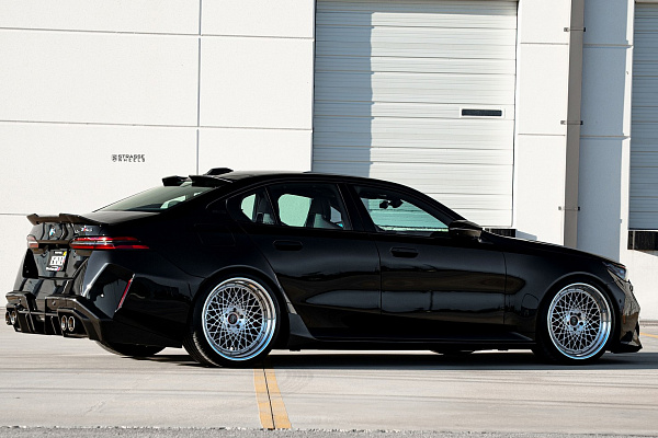 Фото дисков Strasse Wheels SC20 Track Глянцевый лак на BMW 5/M5 (G60/G90)
