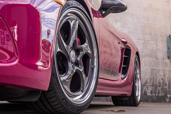 Фото дисков HRE 522 Глянцевый графит на Porsche Boxster IV
