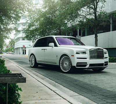 Фото дисков Vossen S17-14 на Rolls-Royce Cullinan