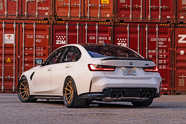 Фото дисков Strasse Wheels SV10-RS Deep Concave FS Сатиновое золото на BMW 3/M3 (G2x/G80)