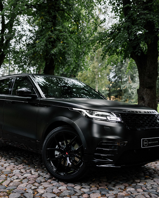 Фото дисков S21-01 Черный глянец на Land Rover Range Rover Velar