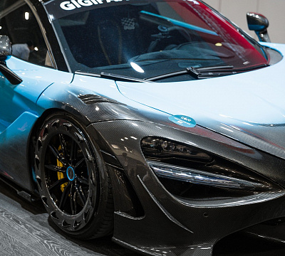 Фото дисков Brixton Forged R11-R Aerotech на McLaren 720S
