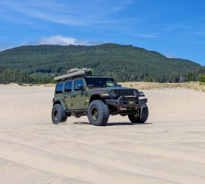 Фото дисков Black Rhino ABRAMS на Jeep Wrangler IV (JL)